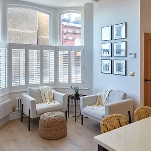 https://host-stay-pier-view.yorkshirehotels.net